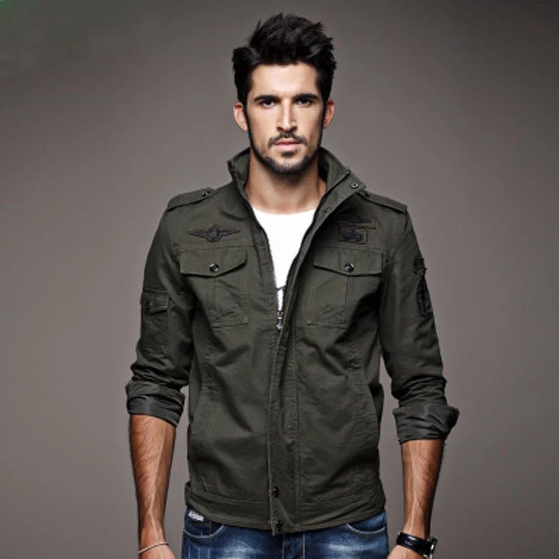 Adaure – Jacke im Military-Stil