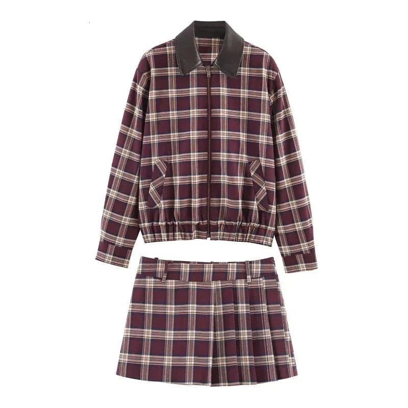 Kariertes Set aus Bomberjacke und Skort