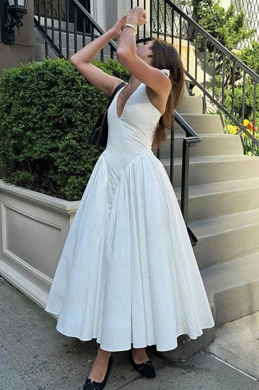 Gina – Chiffon-Maxikleid mit tiefem Ausschnitt