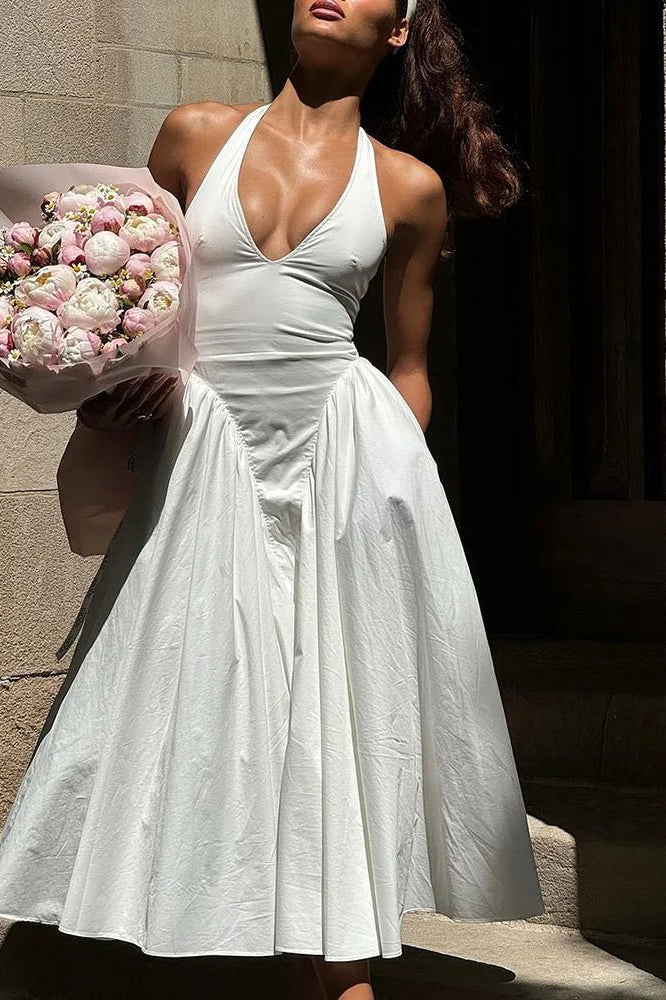 Gina – Chiffon-Maxikleid mit tiefem Ausschnitt