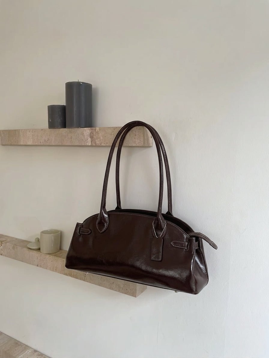 Klassische längliche Schultertasche mit Doppelschlaufe
