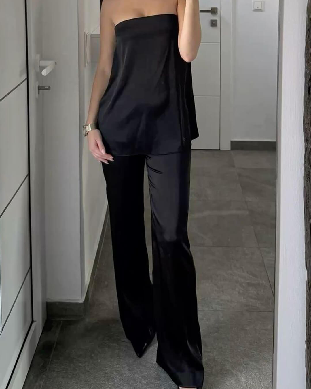 Lily – Weite Satinhose mit elastischem Bund