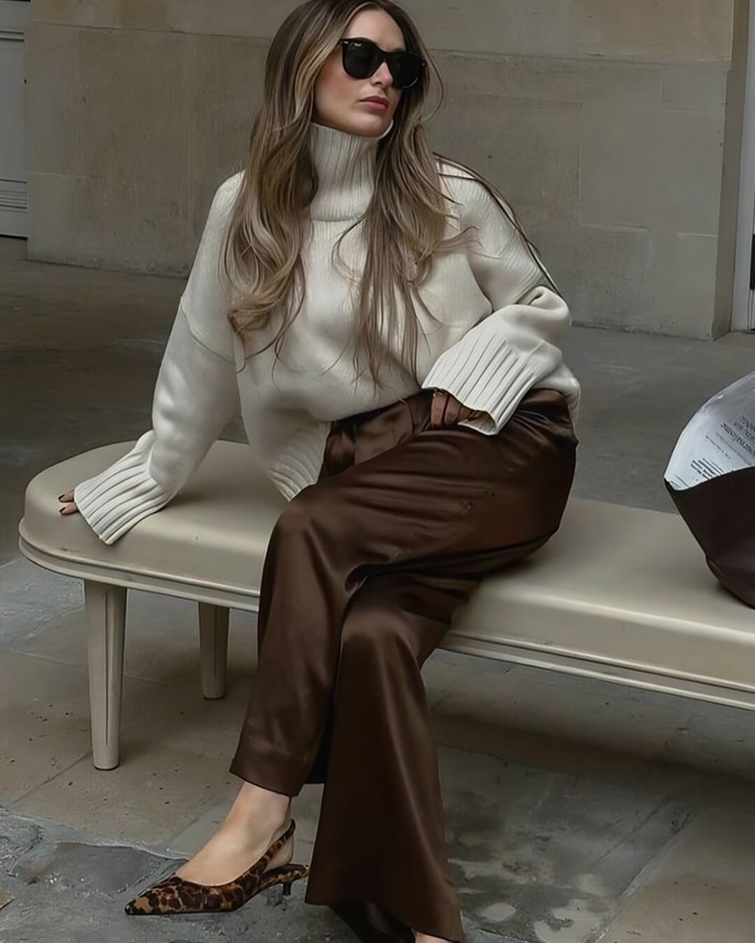 Lily – Weite Satinhose mit elastischem Bund