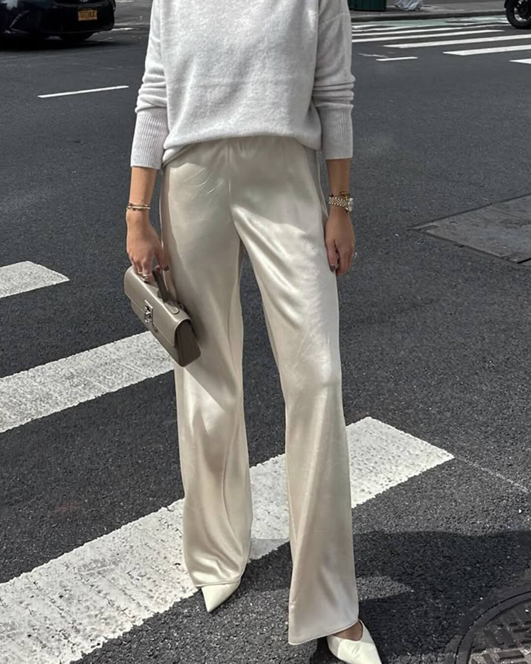 Lily – Weite Satinhose mit elastischem Bund