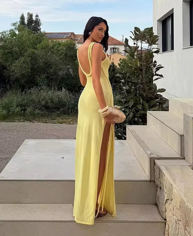 Elegantes, rückenfreies Maxikleid mit Tropfenausschnitt