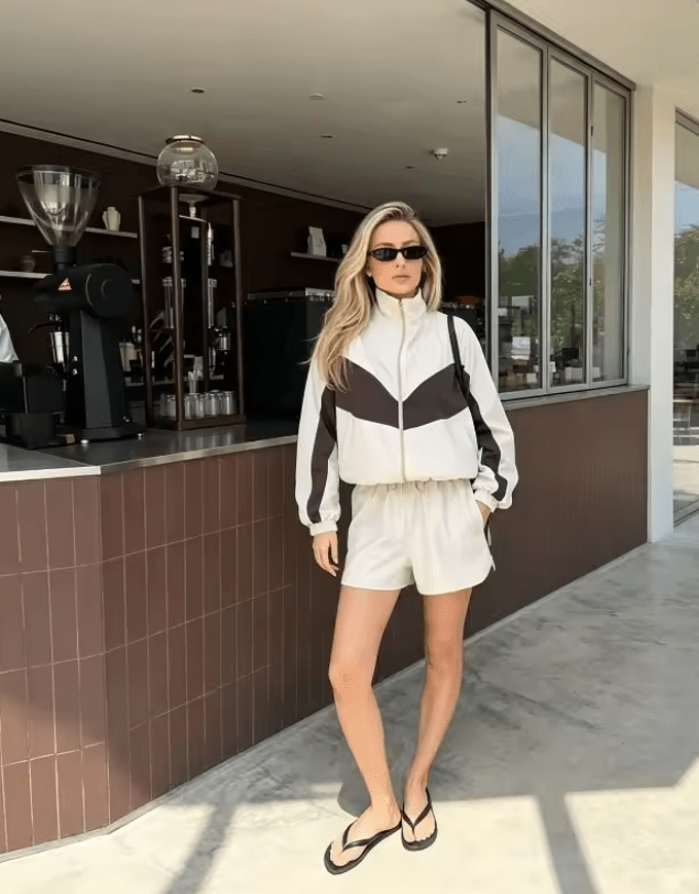 Shorts-Set mit Windjacke und durchgehendem Reissverschluss