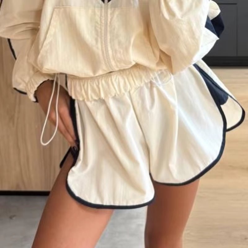 Shorts-Set mit Windjacke und durchgehendem Reissverschluss