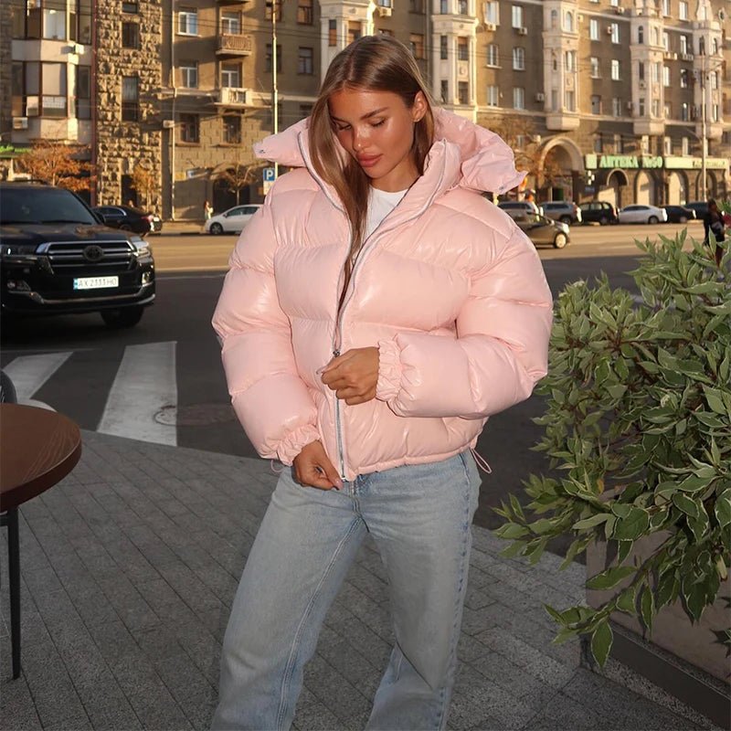 Glänzende Kapuzen-Pufferjacke