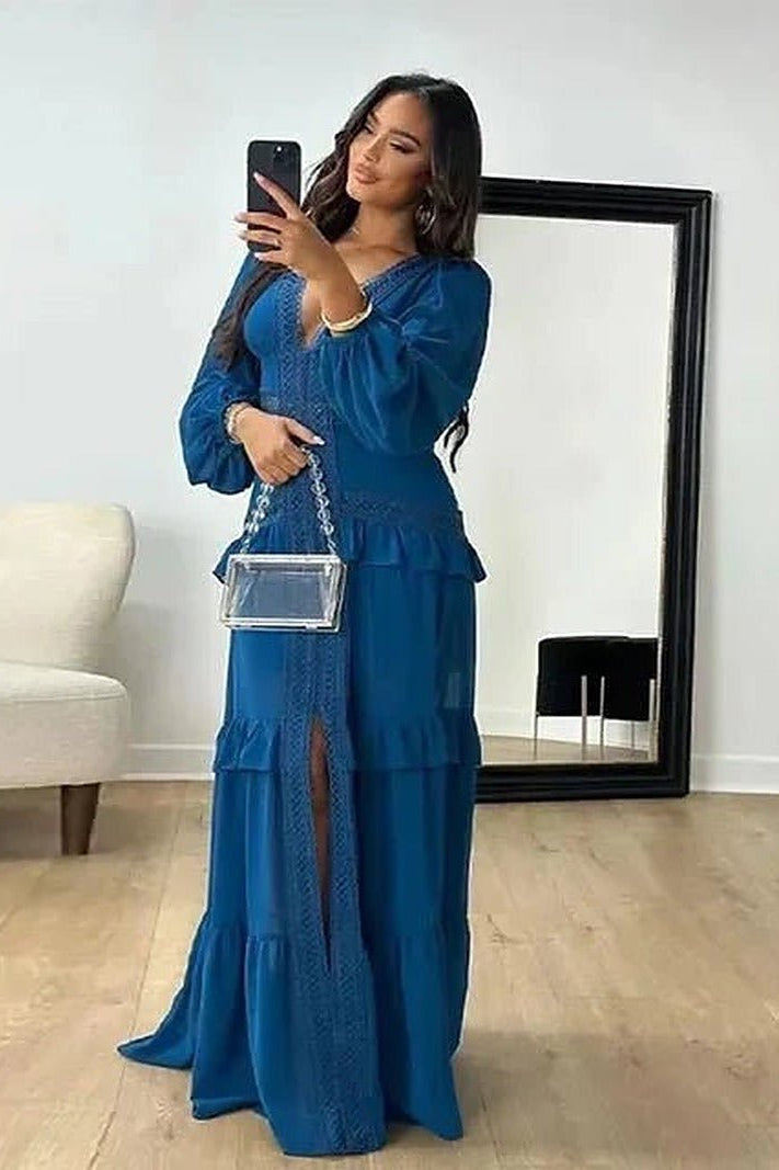 Lucy – Maxikleid mit tiefem V-Ausschnitt und Rüschen