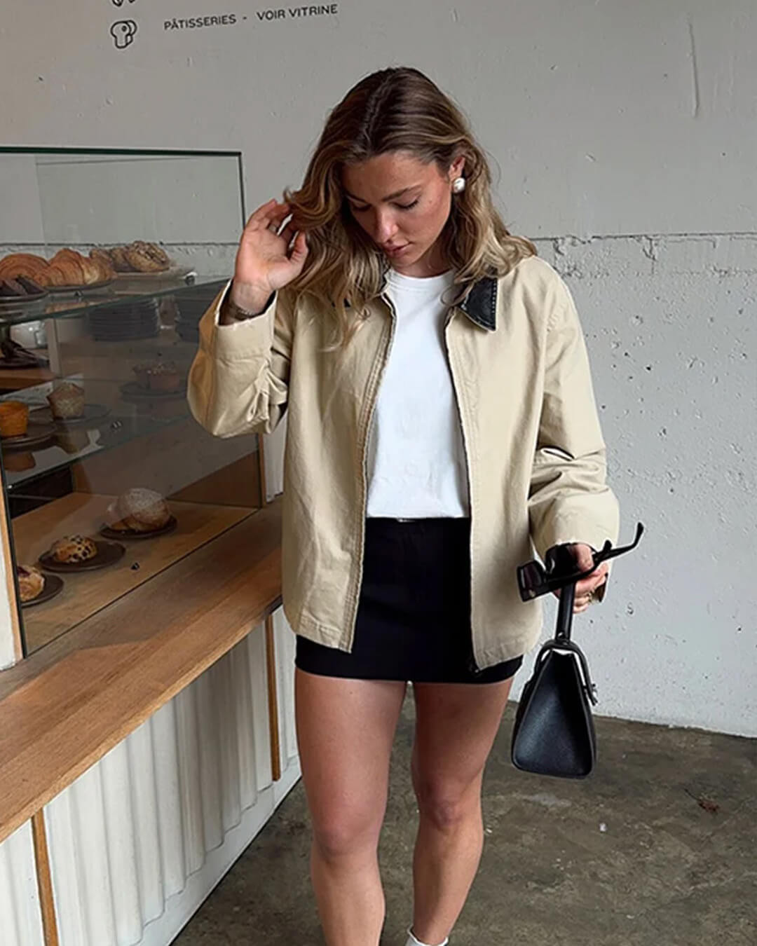 OLANE Stylish Contrast Collar Zip-Up Jacket BeigeMJacket