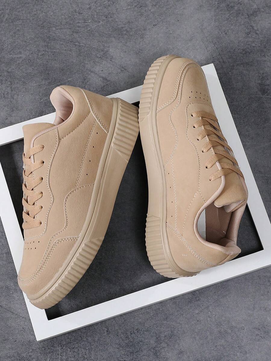 Aheda – Schnür-Sneaker aus Wildlederimitat