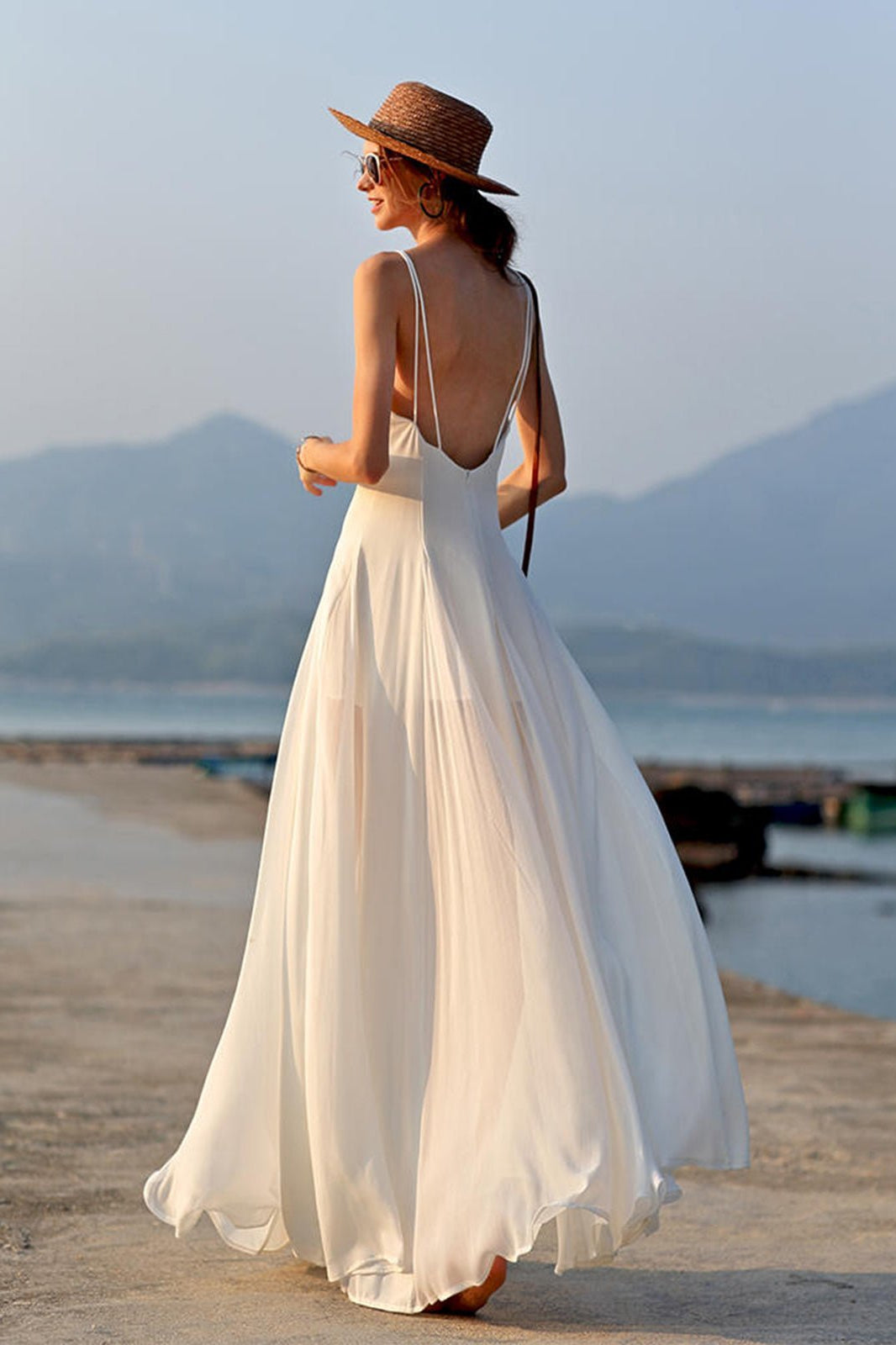 Hanna – Rückenfreies Maxikleid mit schmalen Trägern