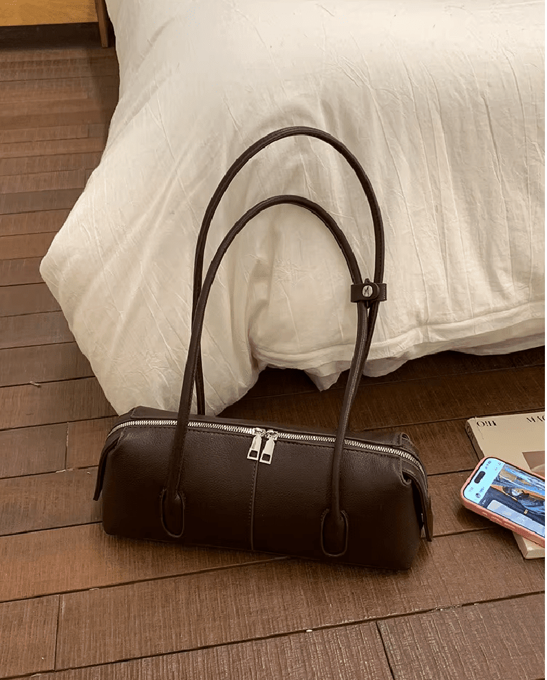 Zylindrische Kunstleder-Schultertasche im Vintage-Stil