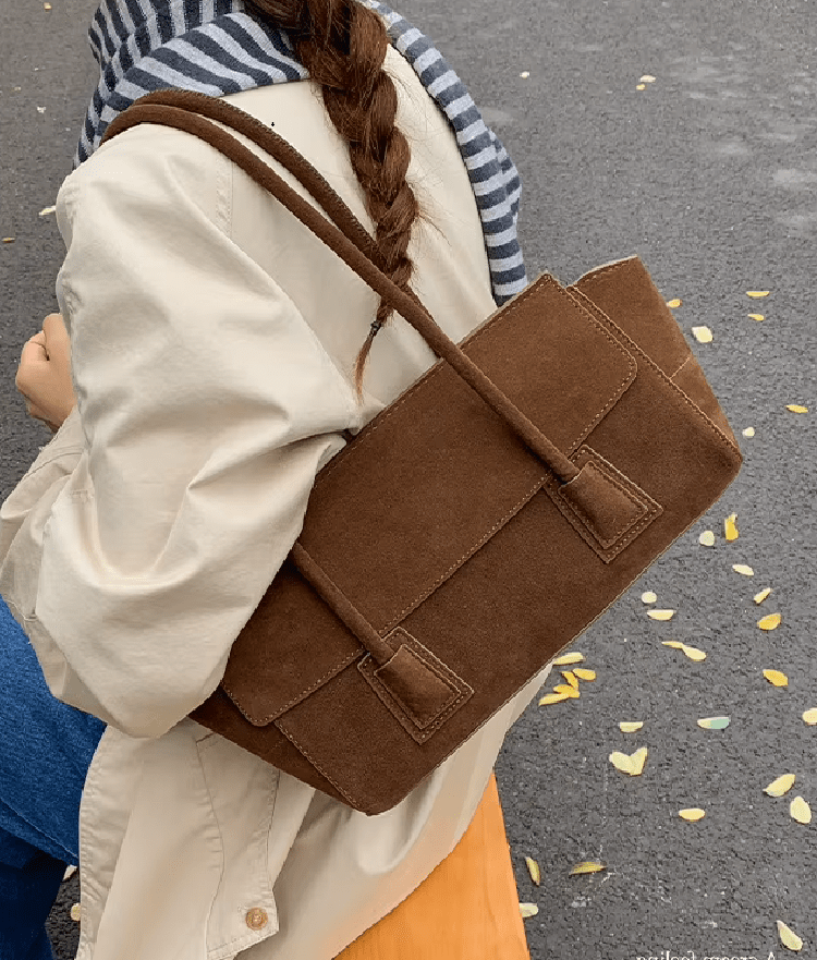 Vintage-Schultertasche aus Wildlederimitat