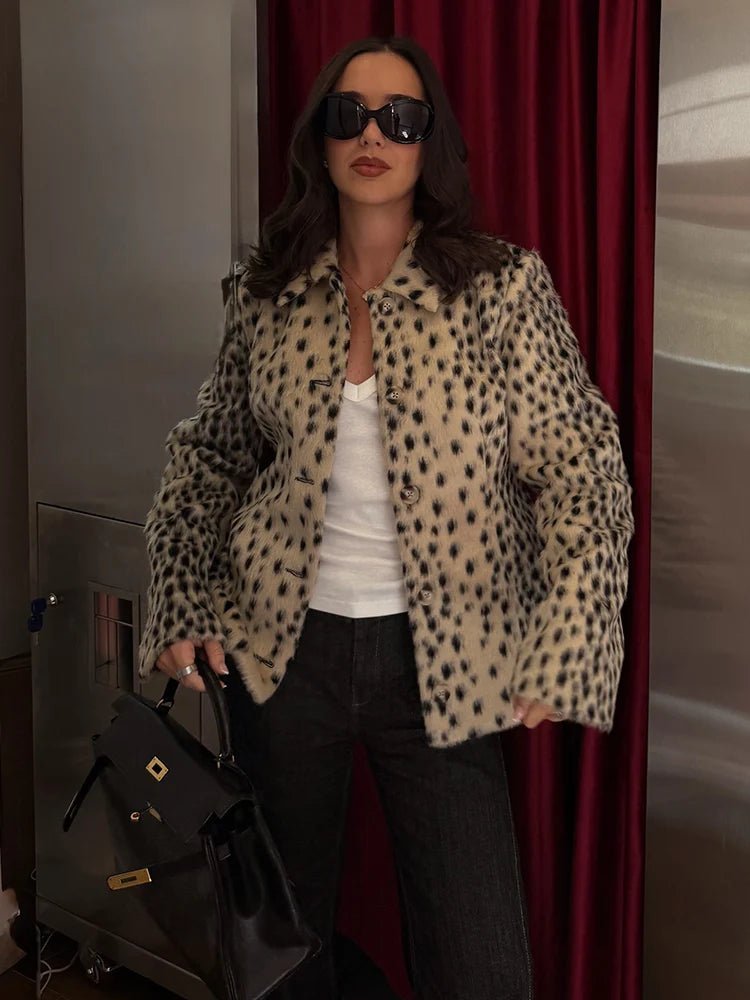 Cappotto in Pelliccia Sintetica con Stampa Leopardo e Revers