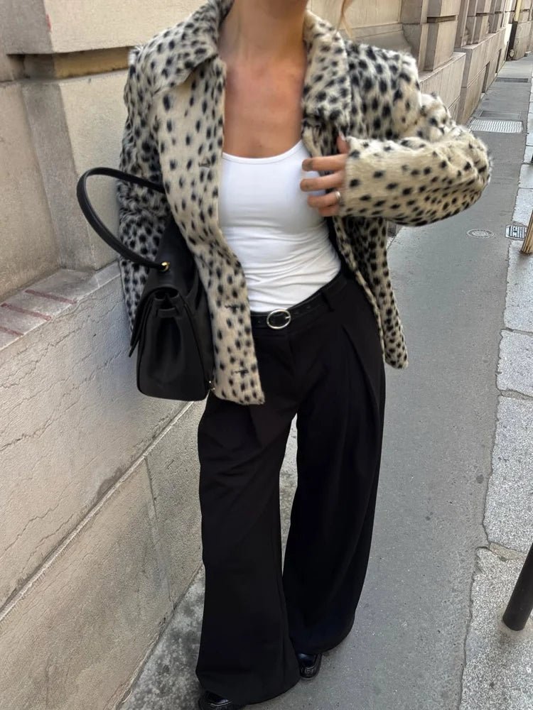 Cappotto in Pelliccia Sintetica con Stampa Leopardo e Revers