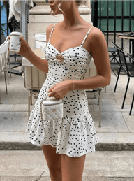 Evelyn – Spaghetti-Träger Tupfen Mini-Kleid