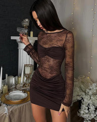 Adeline – figurbetontes, rückenfreies Spitzen-Minikleid
