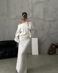 Completo Ahonda maglione in lana e gonna maxi