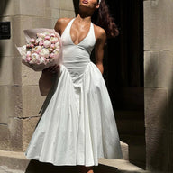 Gina – Chiffon-Maxikleid mit tiefem Ausschnitt