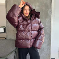 Glänzende Kapuzen-Pufferjacke