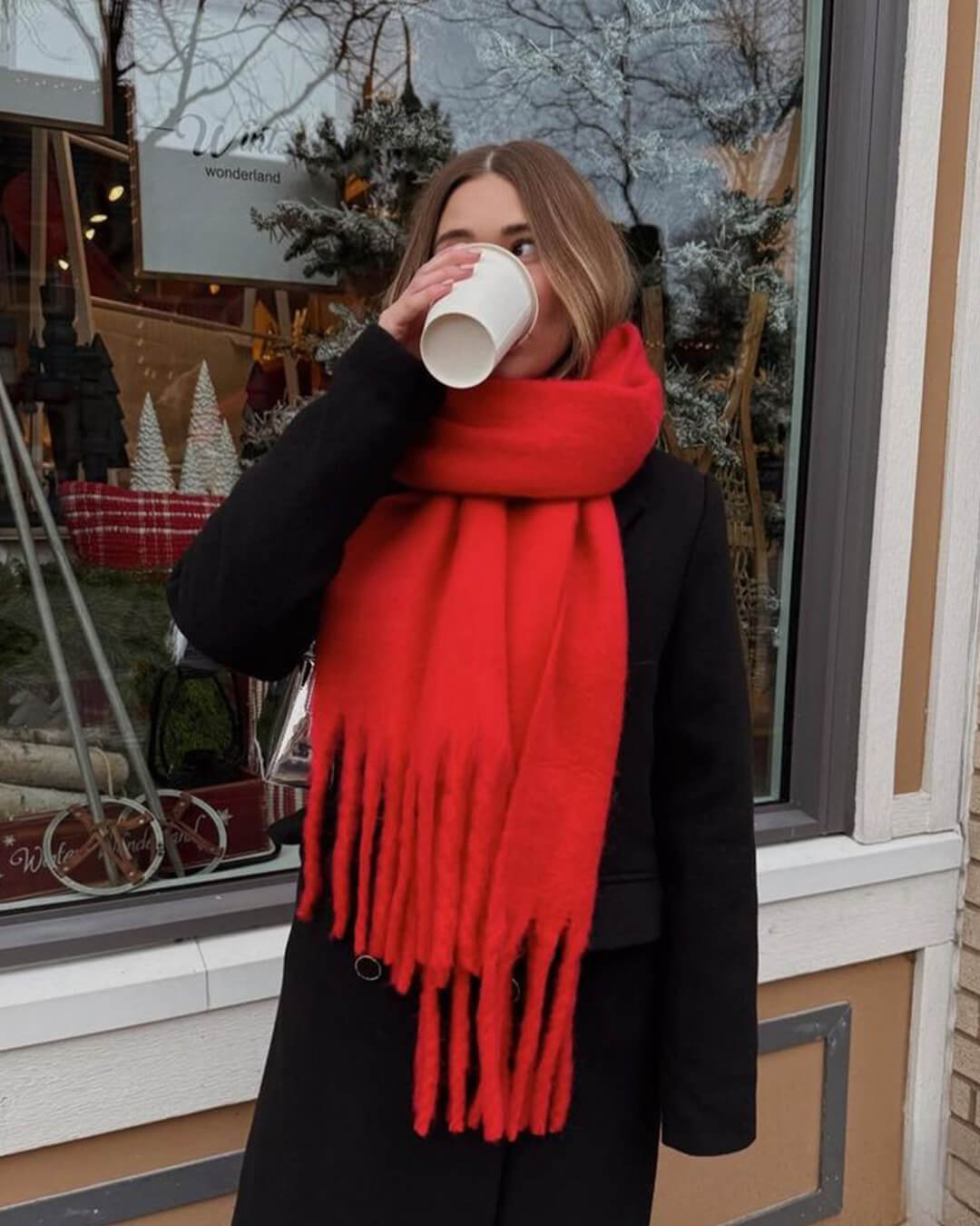 OLANE Lightweight Tasseled Winter Scarf RedAccessories