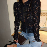 Nikki – Bluse mit Puffärmeln und Spitze