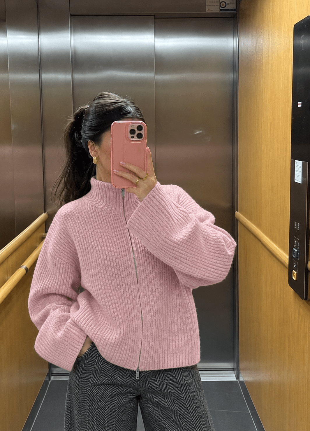 Oversized-Rippstrickpullover mit Reissverschluss