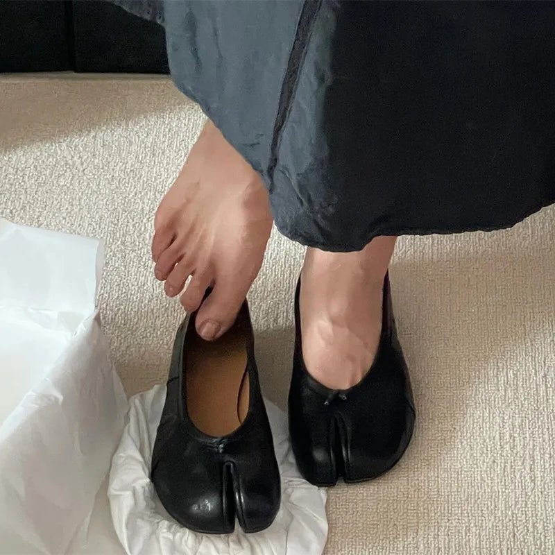 OLANE Slip-On Split-Toe Leather Mules Black35Women's Shoes