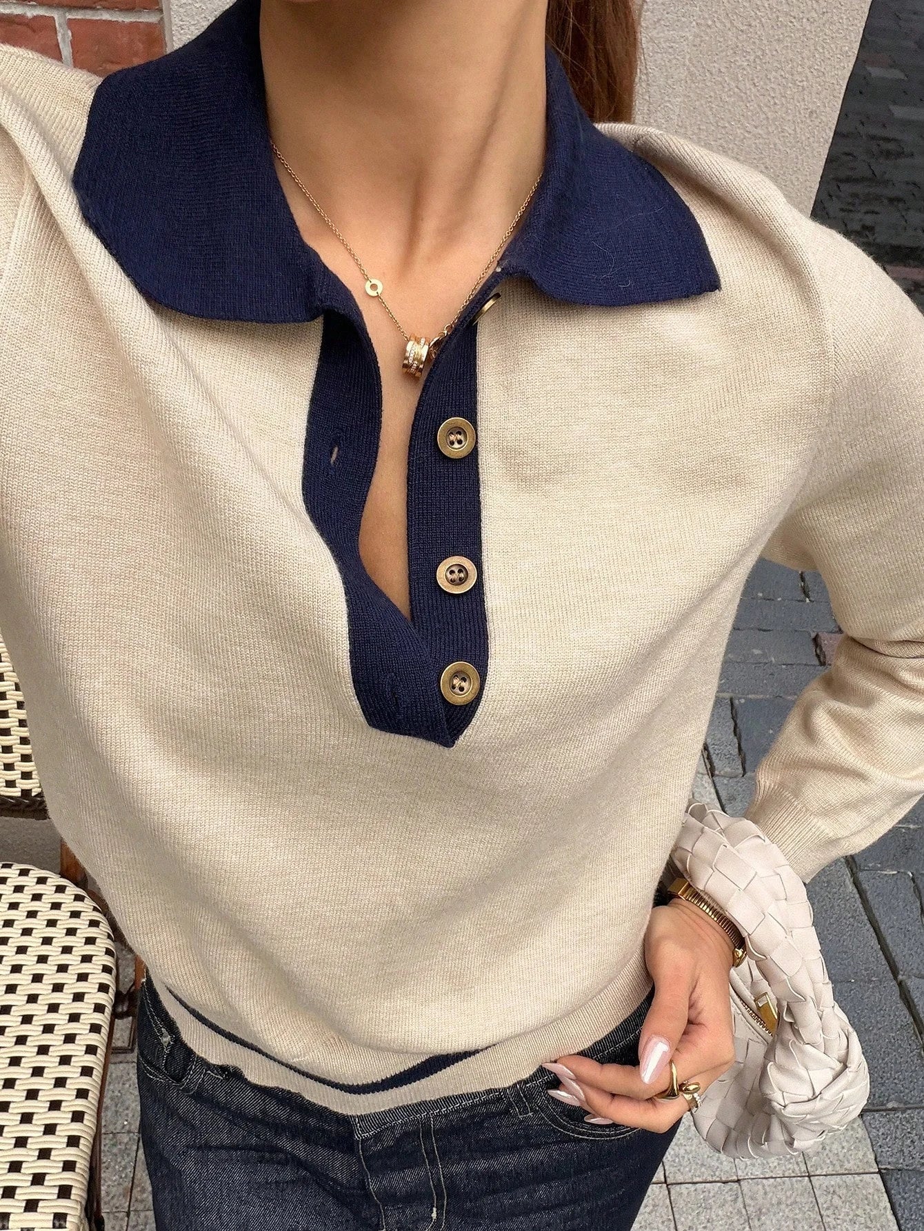 Stilvoller Strick-Polopullover mit Kontrastdetails