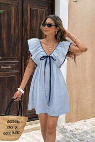 Robe courte à volants Tahlia à rayures, col en V