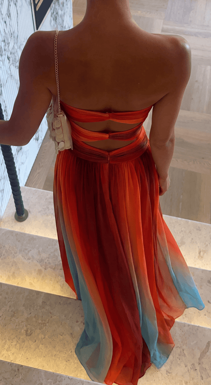 Trägerloses Maxi-Kleid mit vorderem Knoten