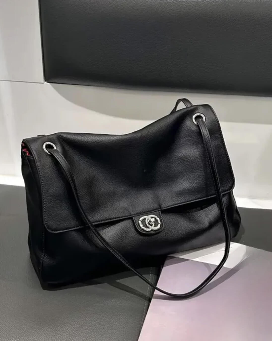 Elegant Buckle Flap Leather Shoulder Bag