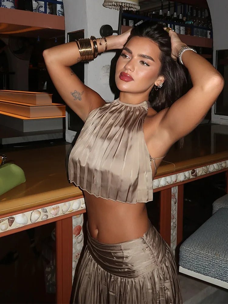 Top corto scollato allacciato Halter &amp; Gonna