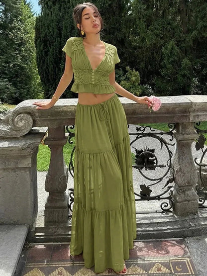 Zweiteiler aus Chiffon: Spitzen-Crop-Top mit V-Ausschnitt