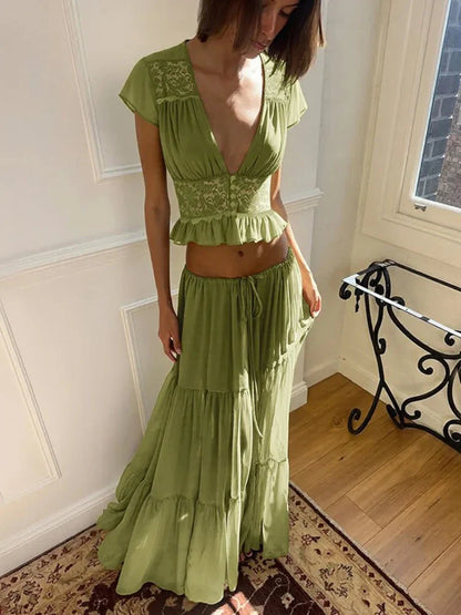 Zweiteiler aus Chiffon: Spitzen-Crop-Top mit V-Ausschnitt